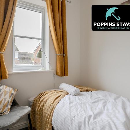 Вилла Quiet House, Prkg-3 Cars, Contractors & Families, York Centre 10Mins Экстерьер фото